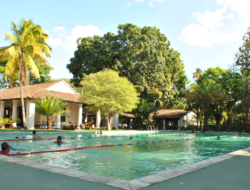 Piscina Hotel Hacienda El Recreo